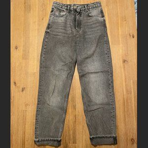Zara 90's Mom Fit Gray Jeans